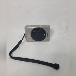 Vintage Canon ELPH APS Point and Shoot Film Camera 24-48mm Zoom-Read Description